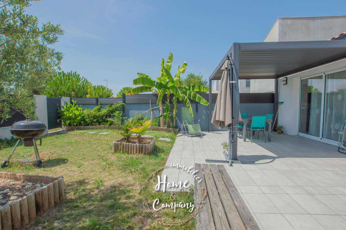 Maison à VAUX-SUR-MER