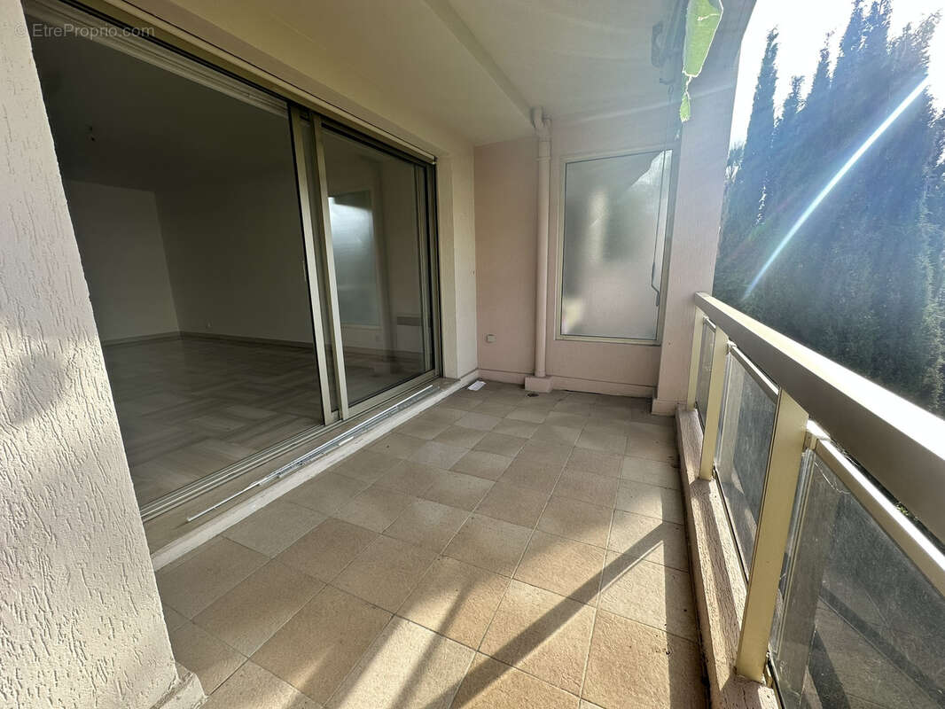 Appartement à VENCE