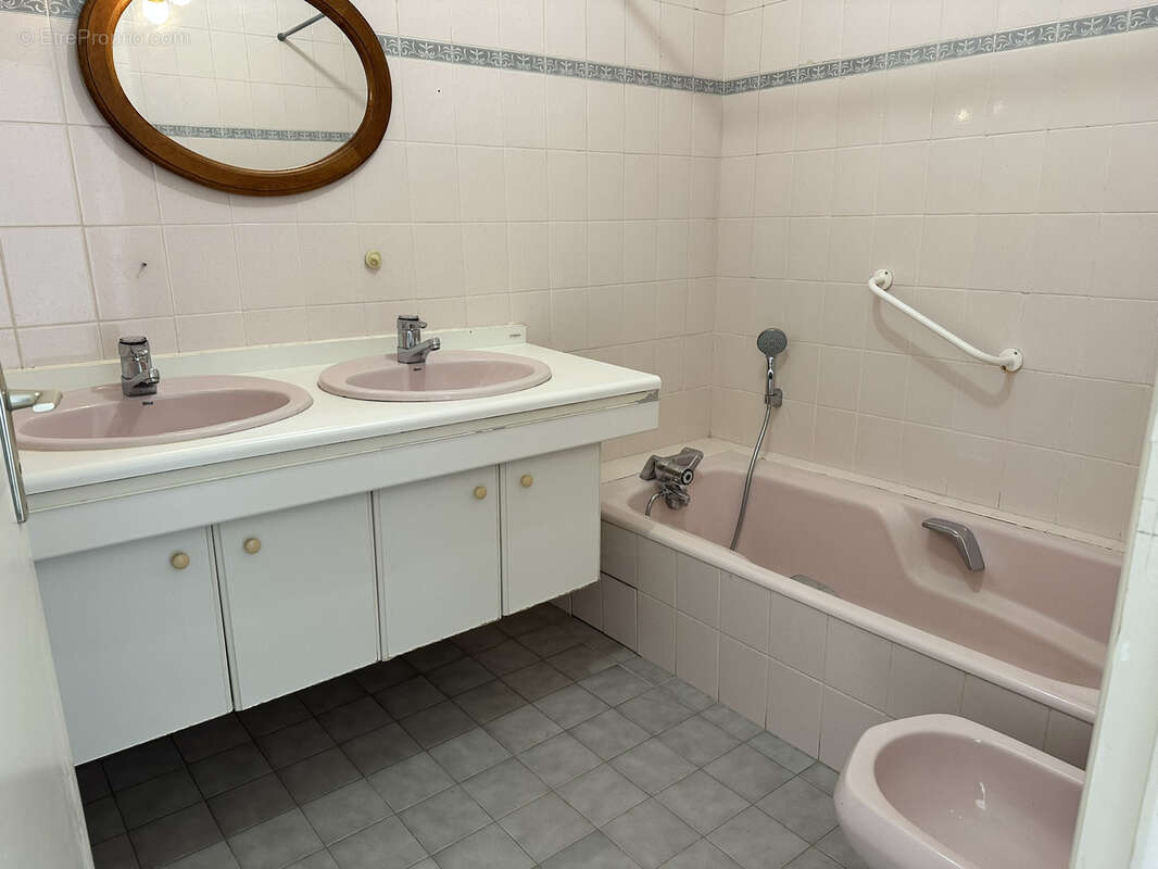 Appartement à VENCE