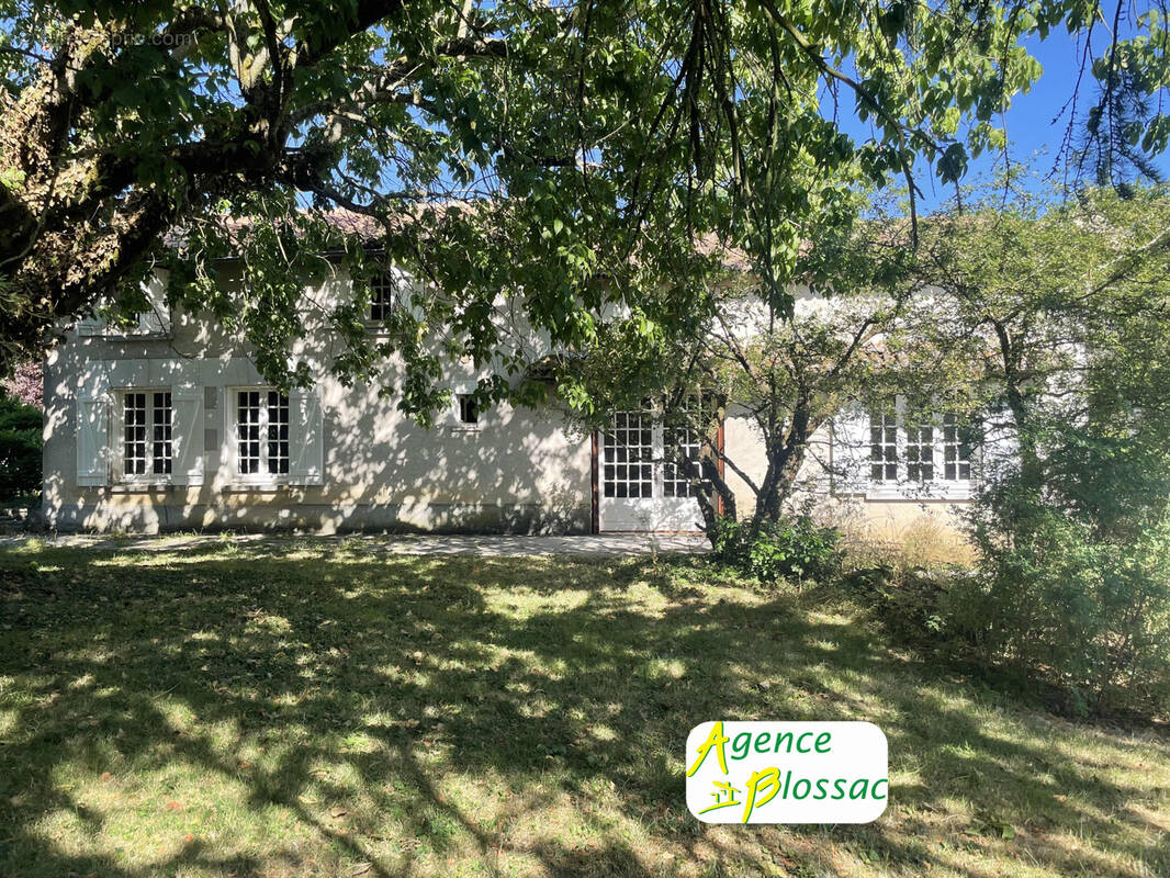 Maison à SAINT-JEAN-DE-SAUVES