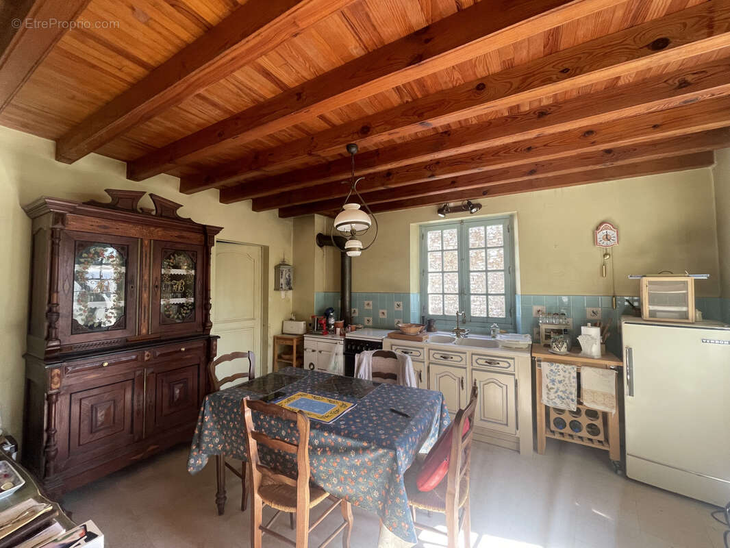 Maison à SAINT-JEAN-DE-SAUVES