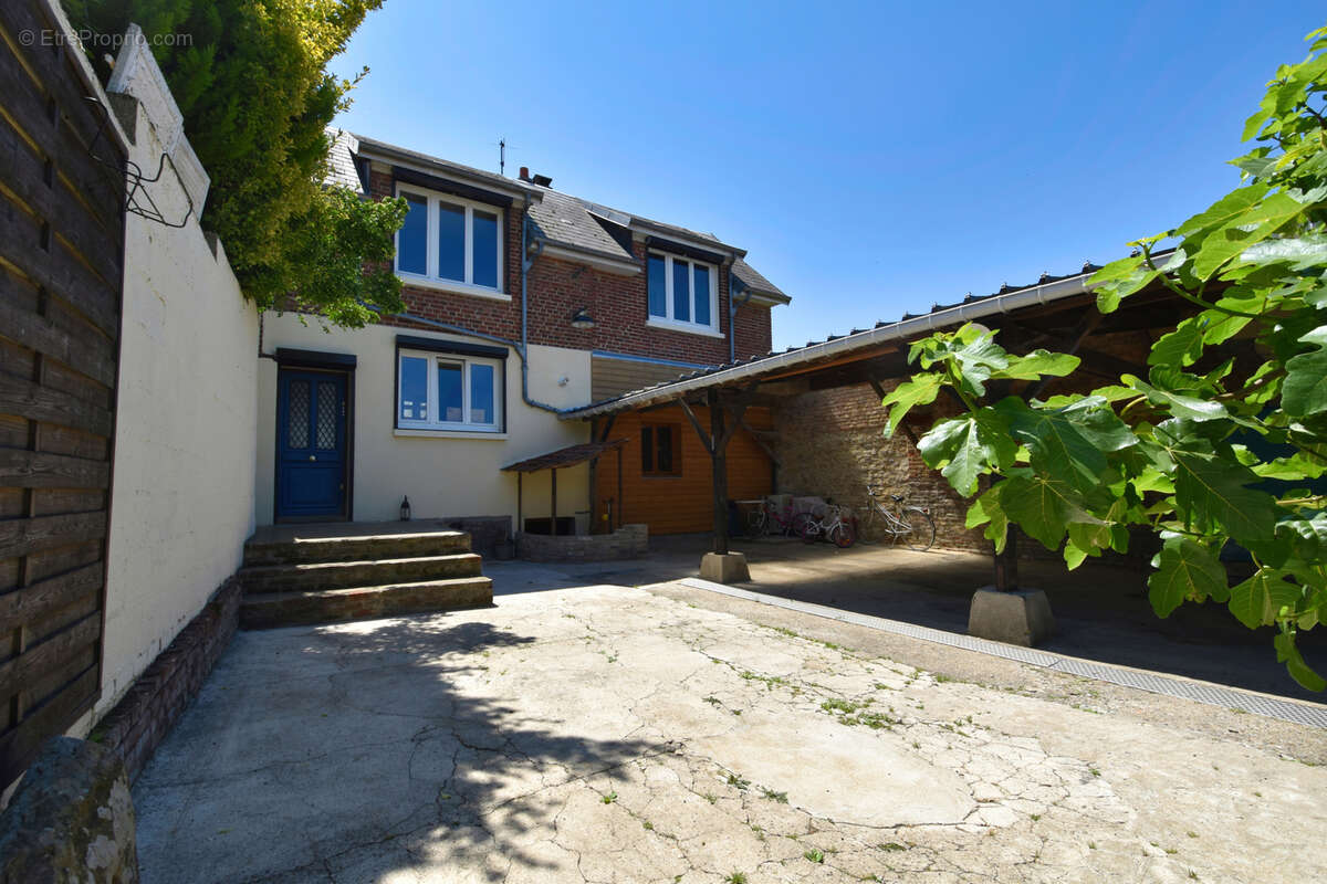 Maison à VILLERS-BOCAGE