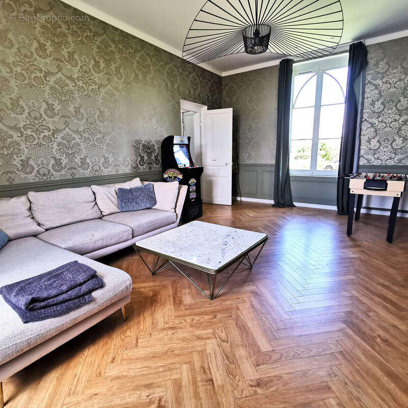 Maison à NEUFCHATEL-EN-BRAY