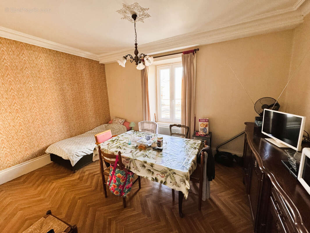 Appartement à THIERS