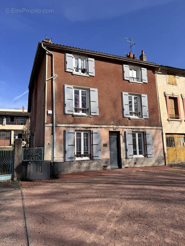 Appartement à THIERS