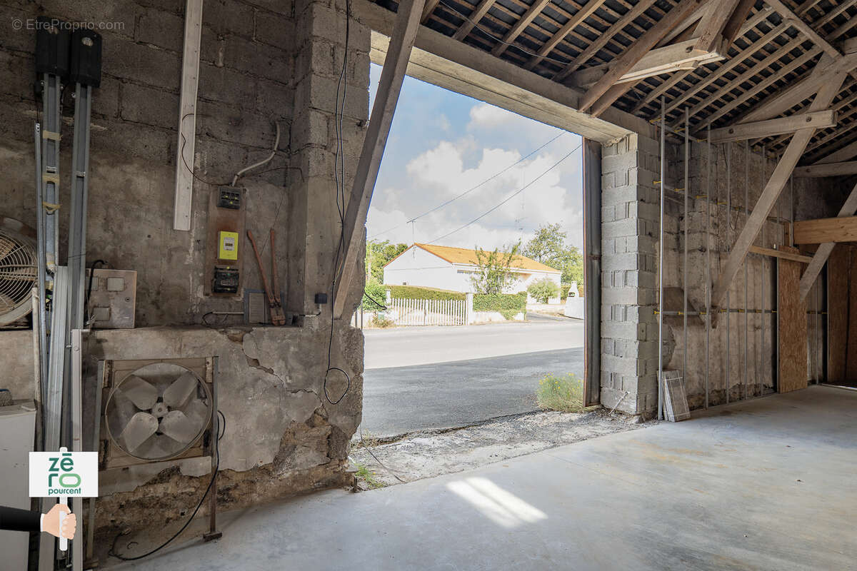 Commerce à SAINT-MESMIN