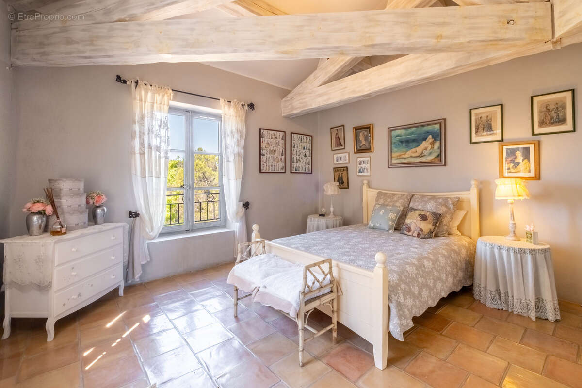 Maison à SAUMANE-DE-VAUCLUSE