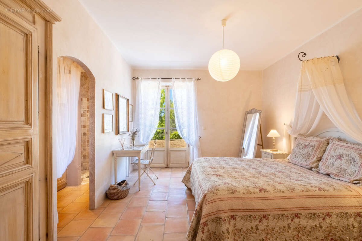 Maison à SAUMANE-DE-VAUCLUSE