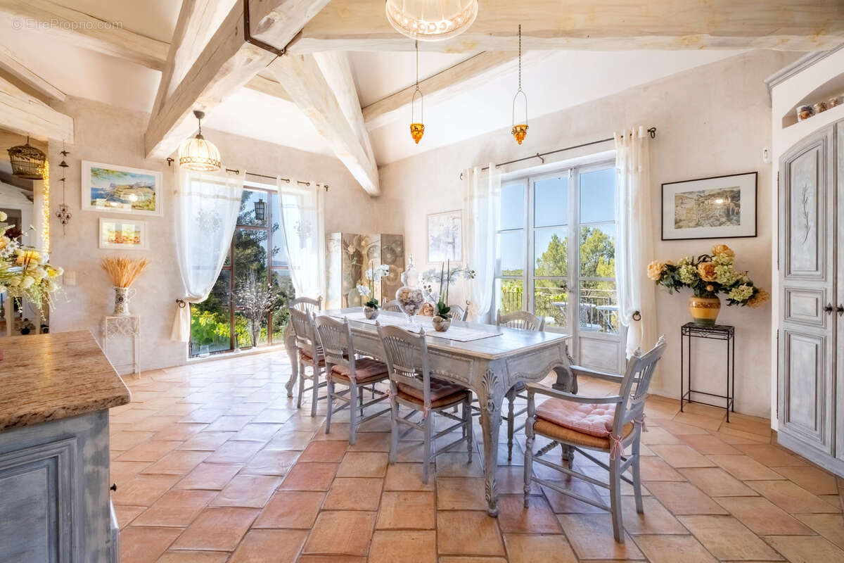 Maison à SAUMANE-DE-VAUCLUSE