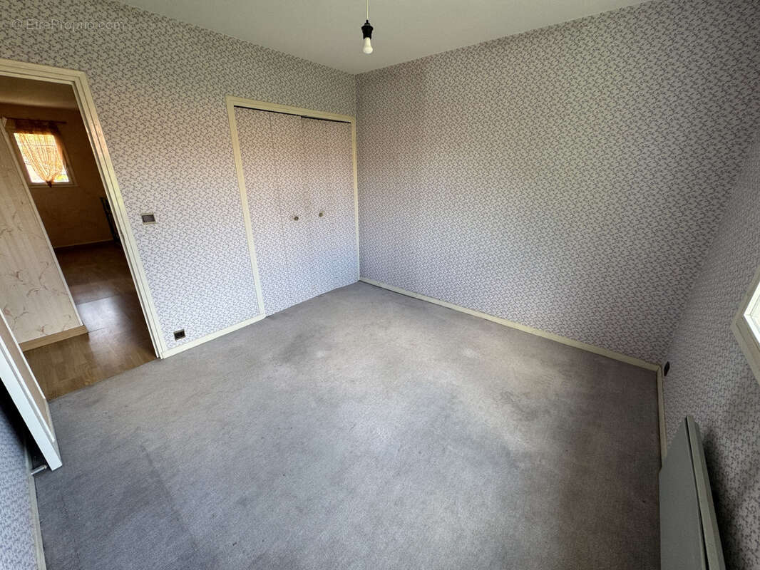 Maison à MIREFLEURS