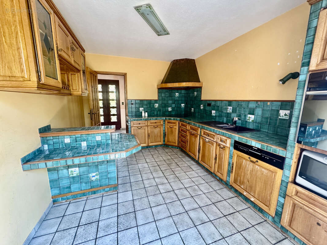 Maison à MIREFLEURS