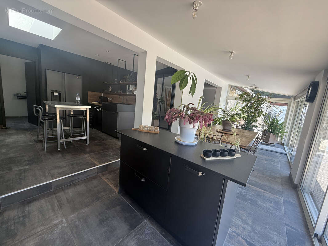 Maison à SAINT-MATHIEU-DE-TREVIERS