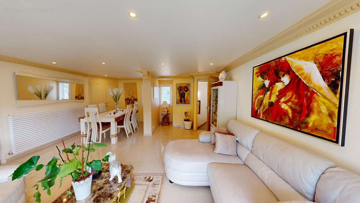 Maison à SAINT-GERMAIN-SUR-MORIN