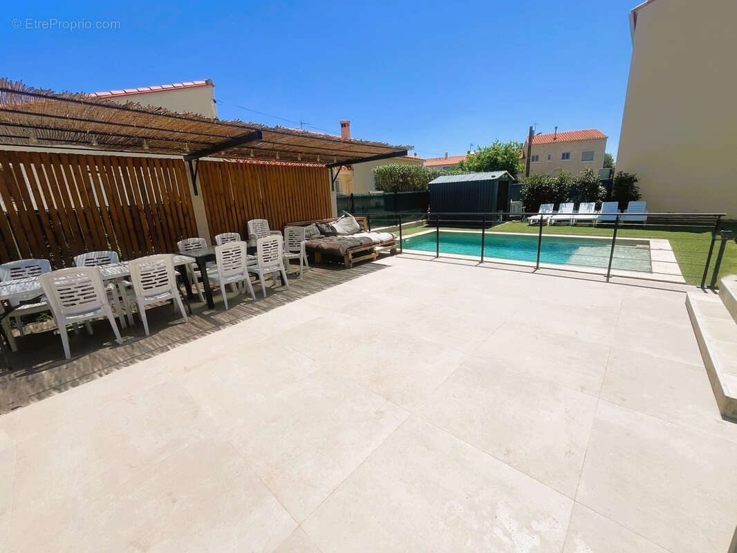 Maison à VILLELONGUE-DE-LA-SALANQUE