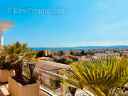 Appartement à SAINT-LAURENT-DU-VAR