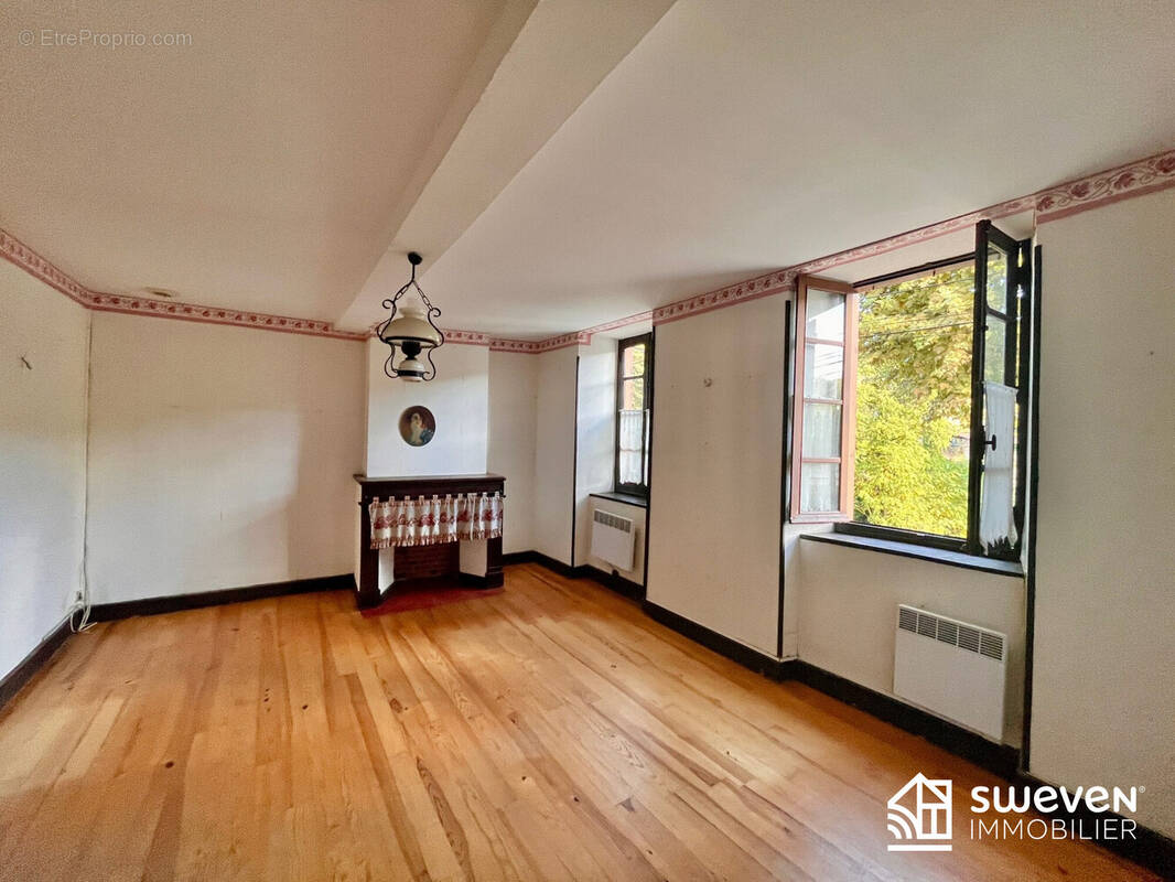 Maison à SAINTE-CROIX-VOLVESTRE