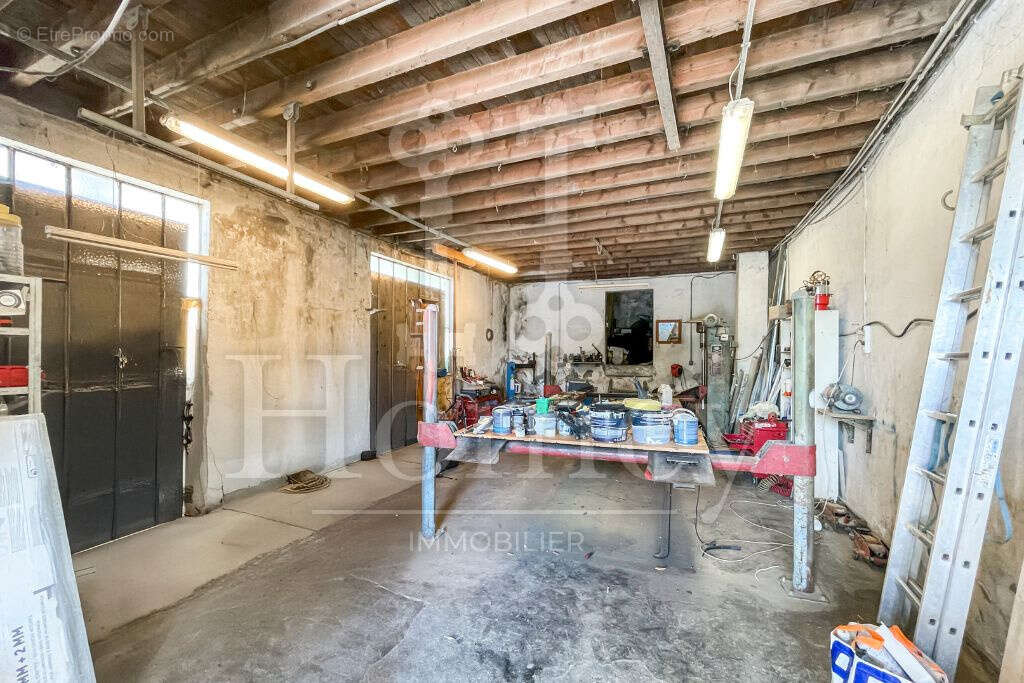 Maison à CONTAMINE-SUR-ARVE