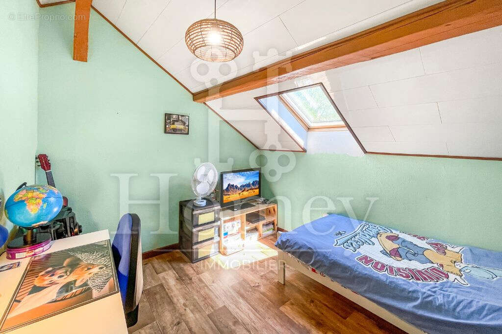 Maison à CONTAMINE-SUR-ARVE