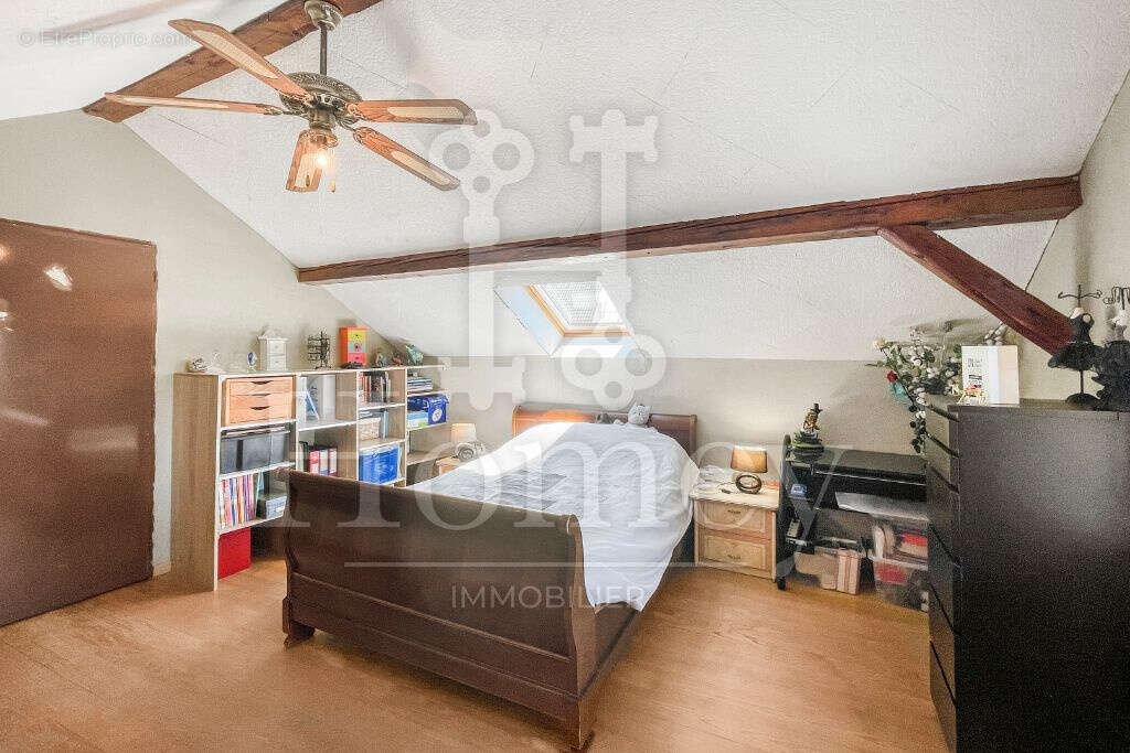 Maison à CONTAMINE-SUR-ARVE