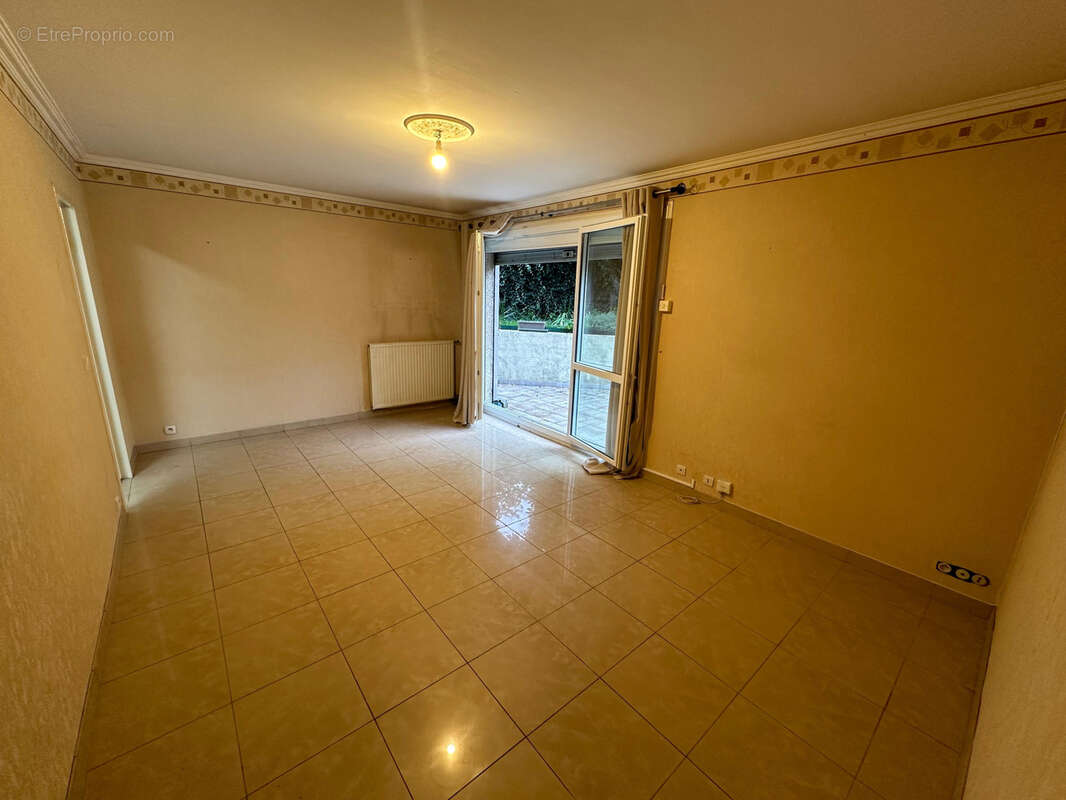 Appartement à RIS-ORANGIS