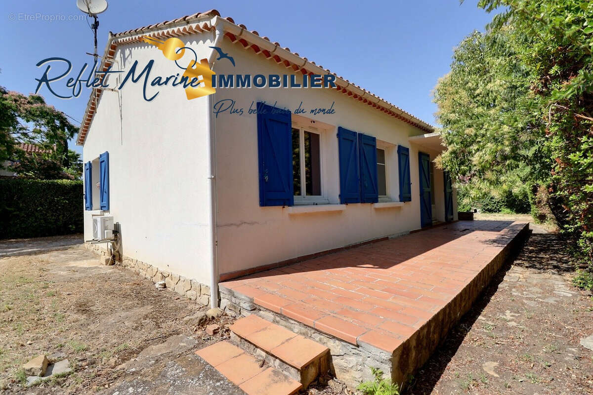 Maison à SAINT-CYR-SUR-MER