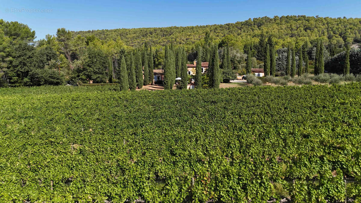 Maison à VILLECROZE