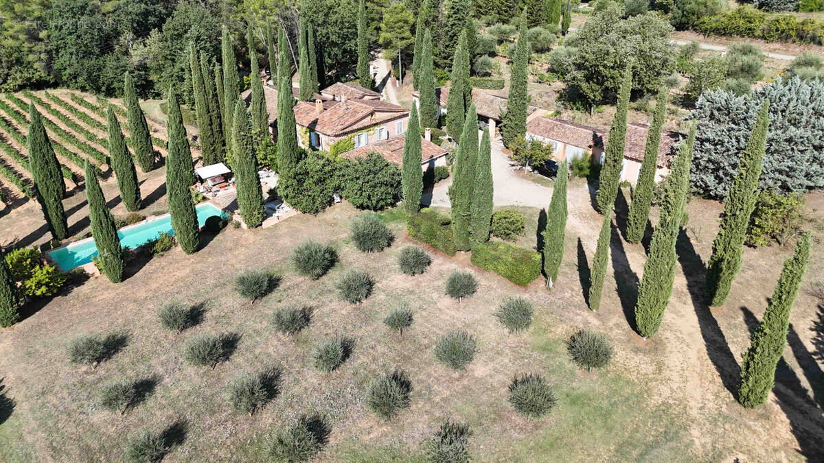 Maison à VILLECROZE