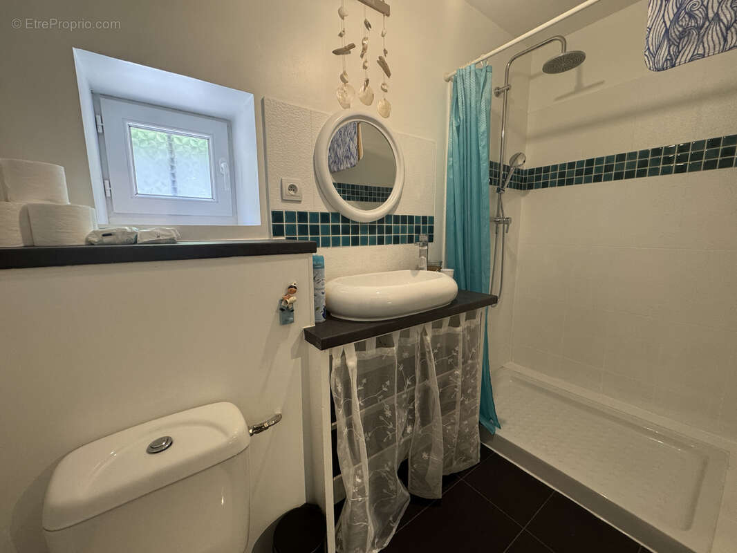 Maison à SAINT-BARTHELEMY-DE-VALS