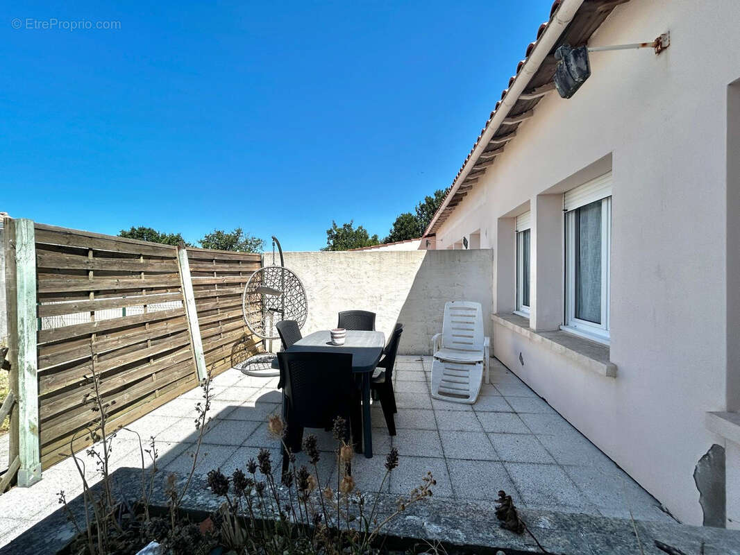 Maison à SALLES-SUR-MER