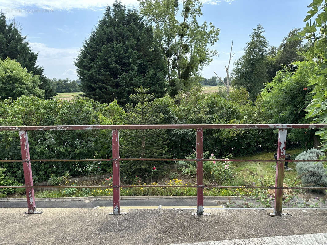 Appartement à NEVOY