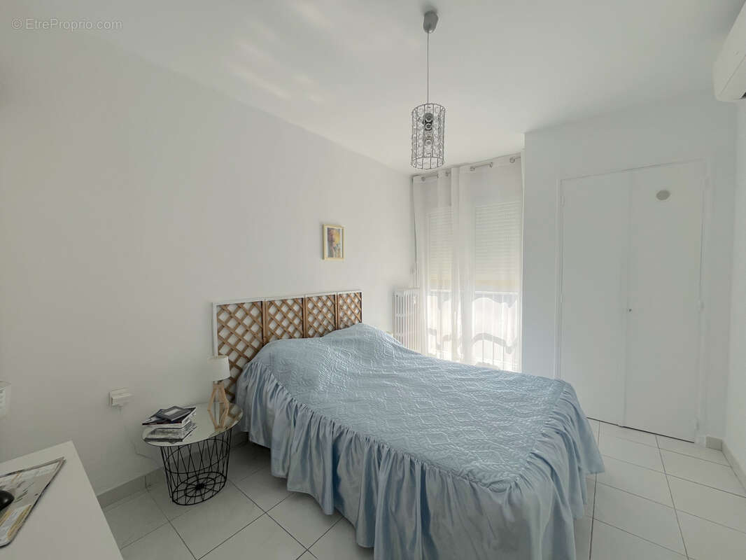 Appartement à SIX-FOURS-LES-PLAGES