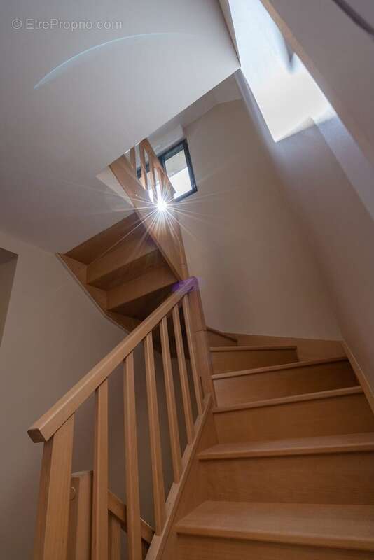 Maison à LES CLAYES-SOUS-BOIS