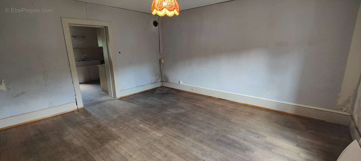 Maison à CELLES-SUR-PLAINE