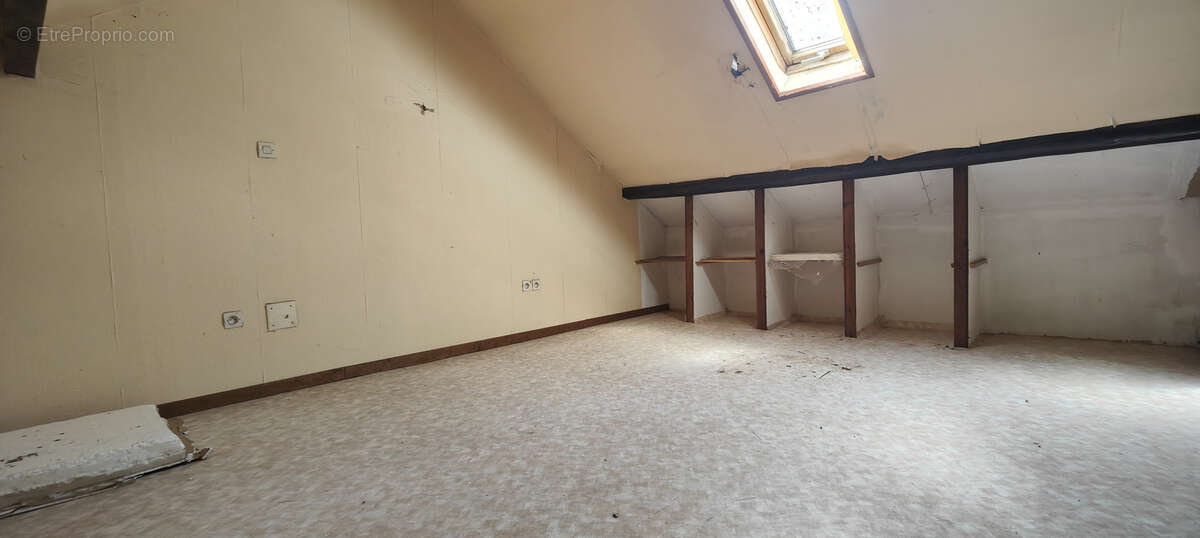 Maison à CELLES-SUR-PLAINE