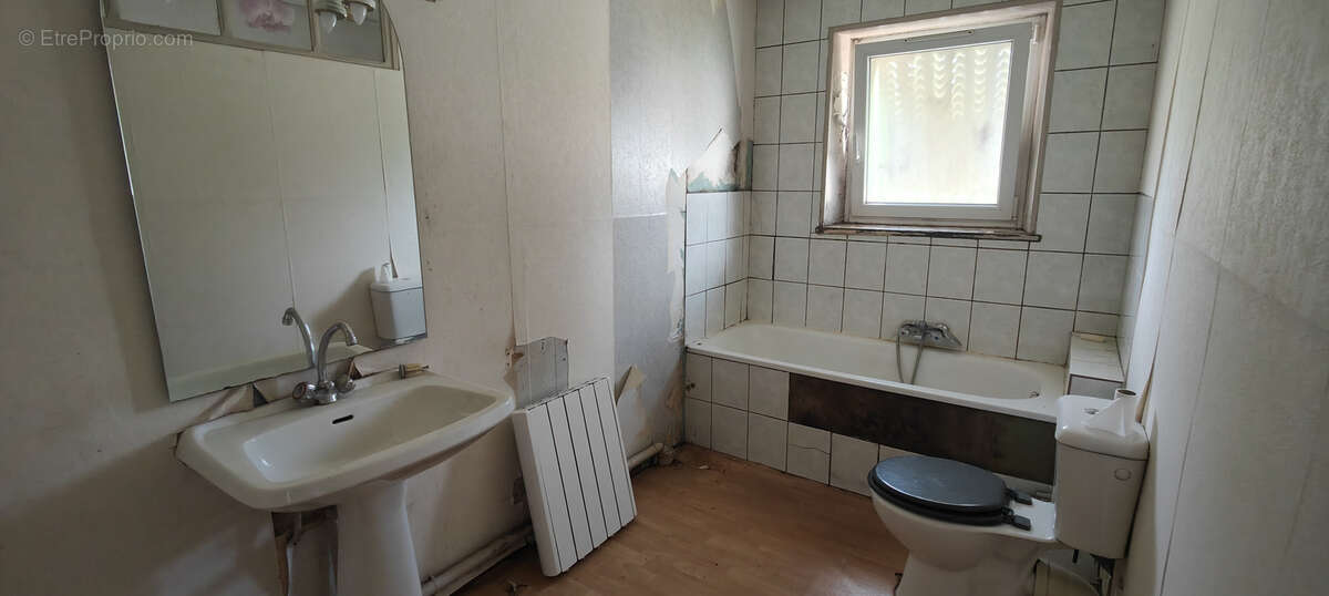 Maison à CELLES-SUR-PLAINE