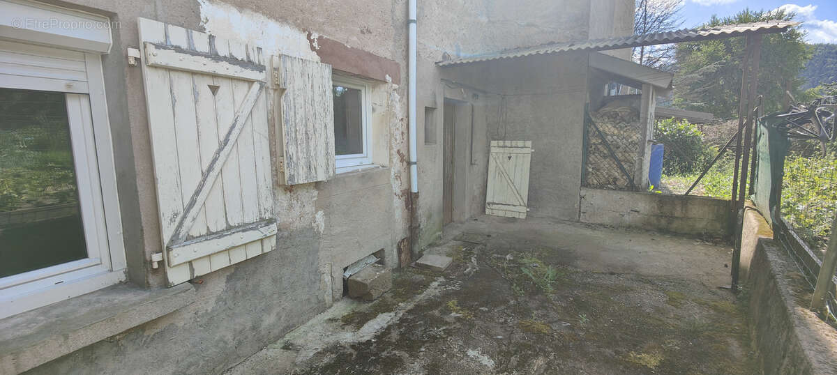 Maison à CELLES-SUR-PLAINE