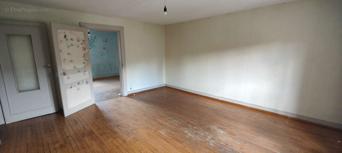 Maison à CELLES-SUR-PLAINE