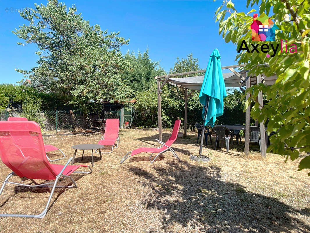 Appartement à MABLY