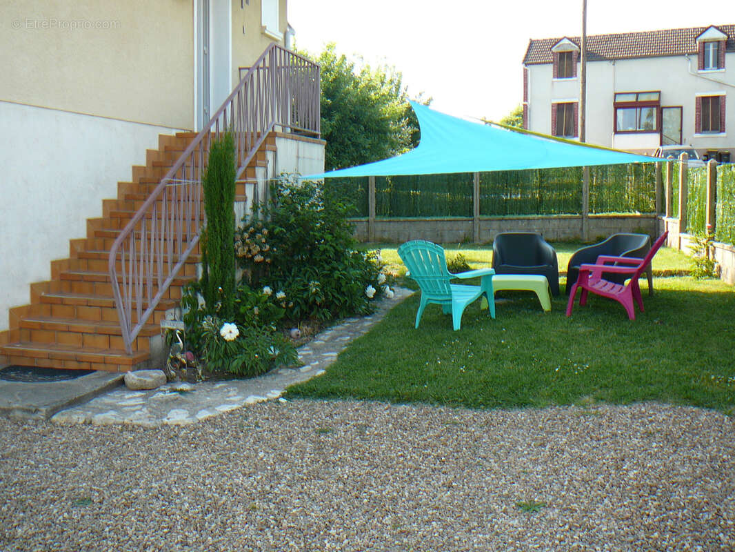 Maison à SAINT-LEGER-DES-VIGNES