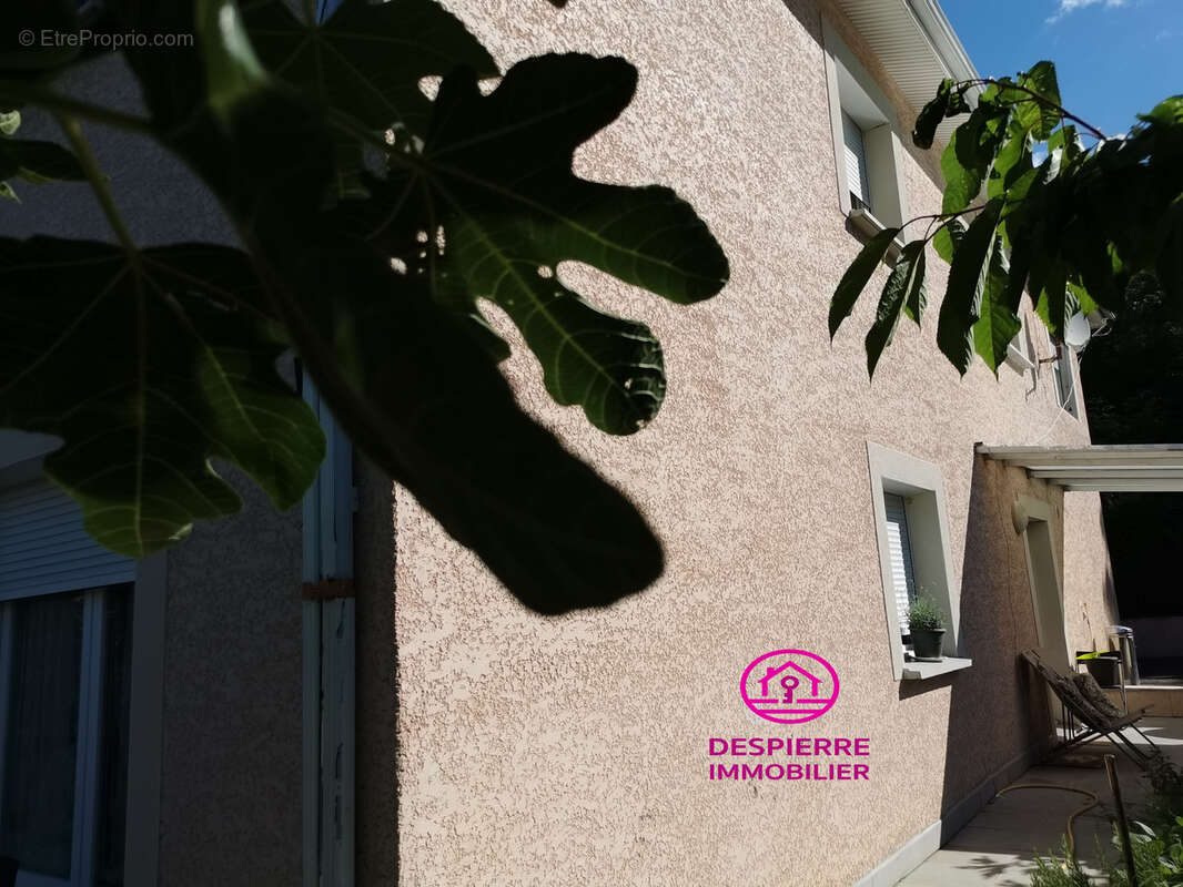 Maison à ROUSSILLON