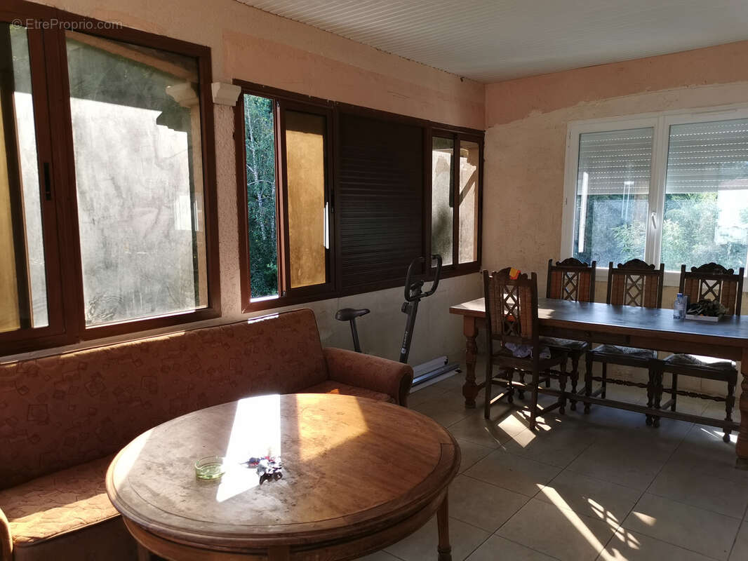 Maison à ROUSSILLON