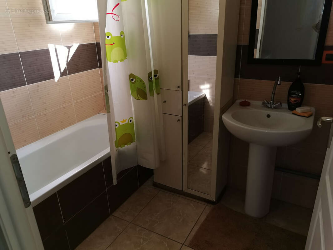 Maison à ROUSSILLON