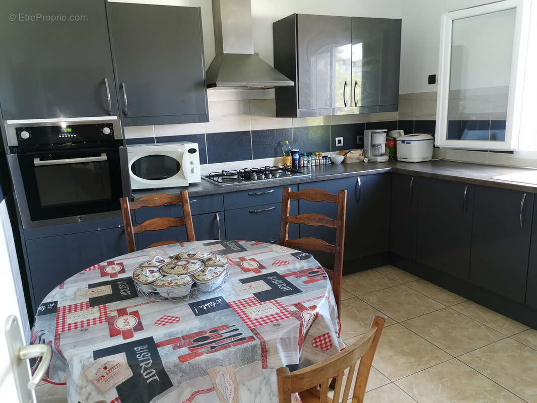 Maison à ROUSSILLON