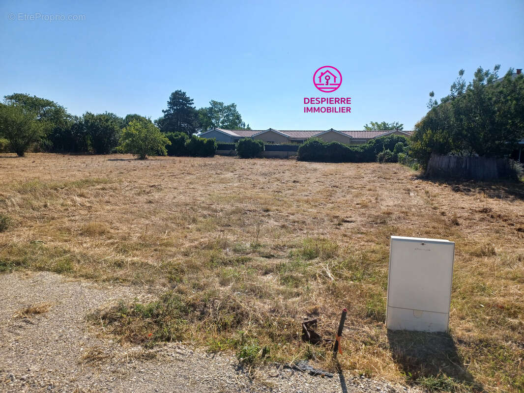 Terrain à SAINT-RAMBERT-D&#039;ALBON
