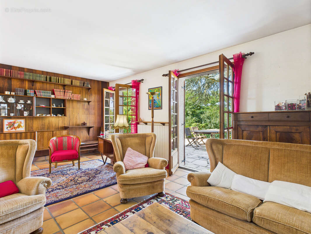 Maison à FRANCHEVILLE