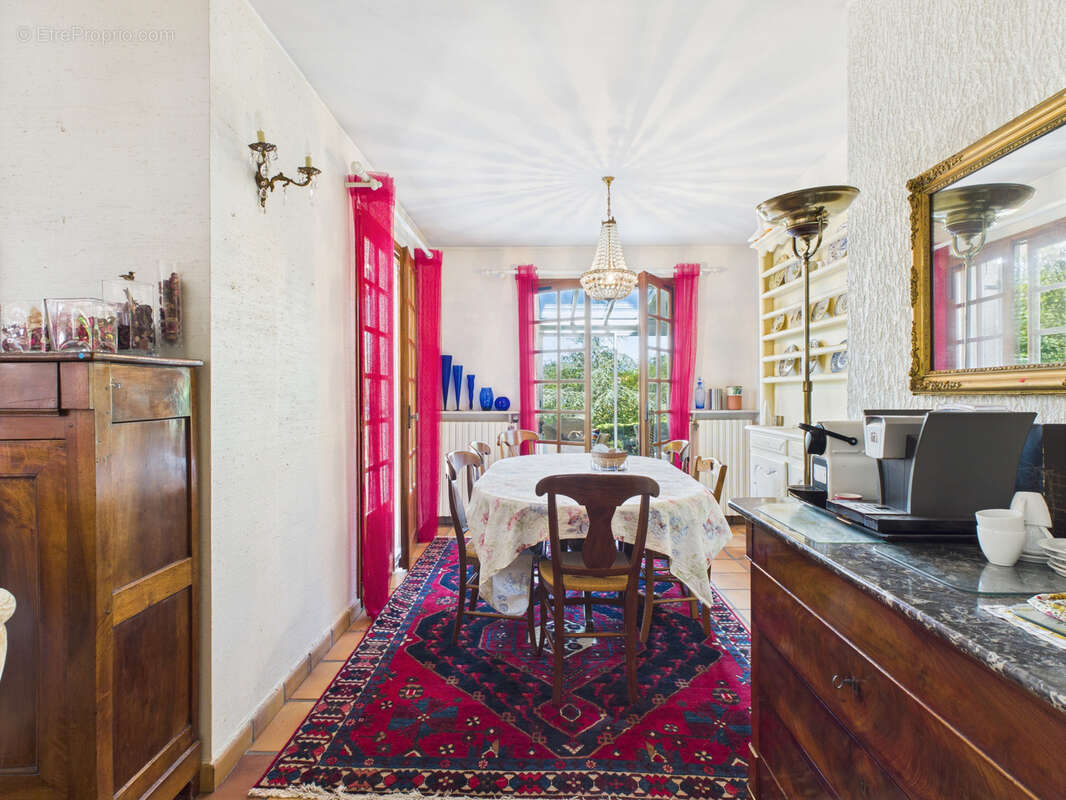 Maison à FRANCHEVILLE