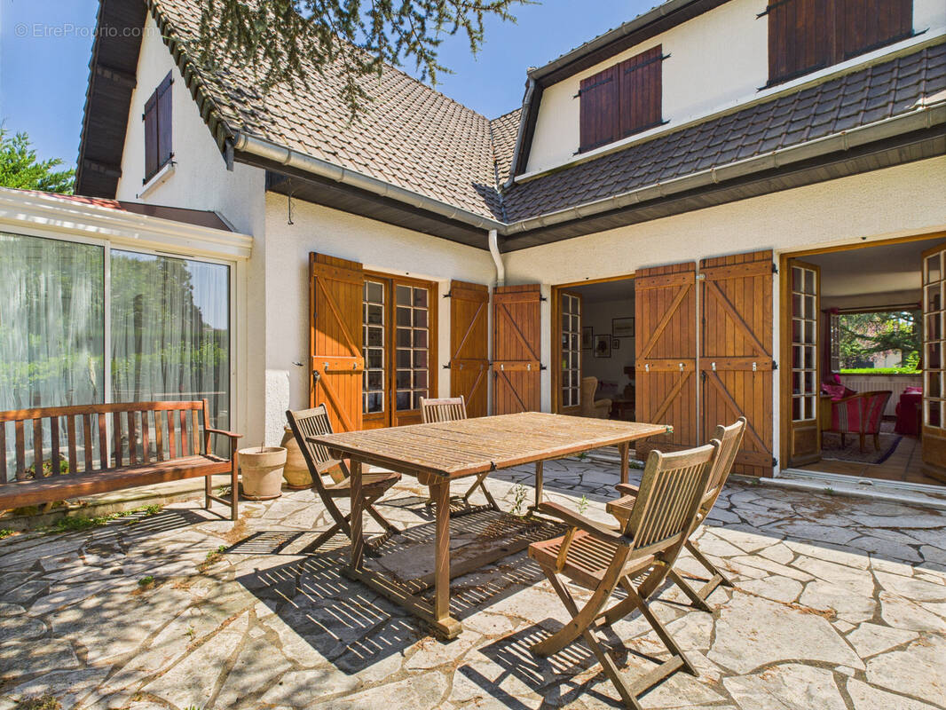 Maison à FRANCHEVILLE