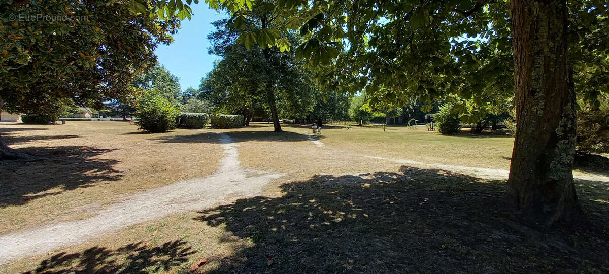 Appartement à AMBARES-ET-LAGRAVE