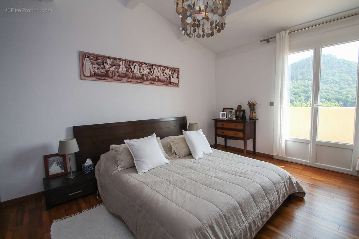 Maison à LES ADRETS-DE-L'ESTEREL