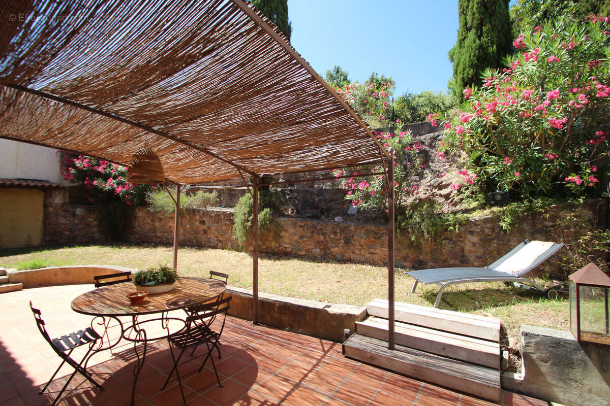 Maison à LES ADRETS-DE-L'ESTEREL
